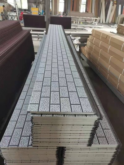 Material Wall Cladding Easy-to-Install And Customizable Metal Insulation Exterior Wall Panels