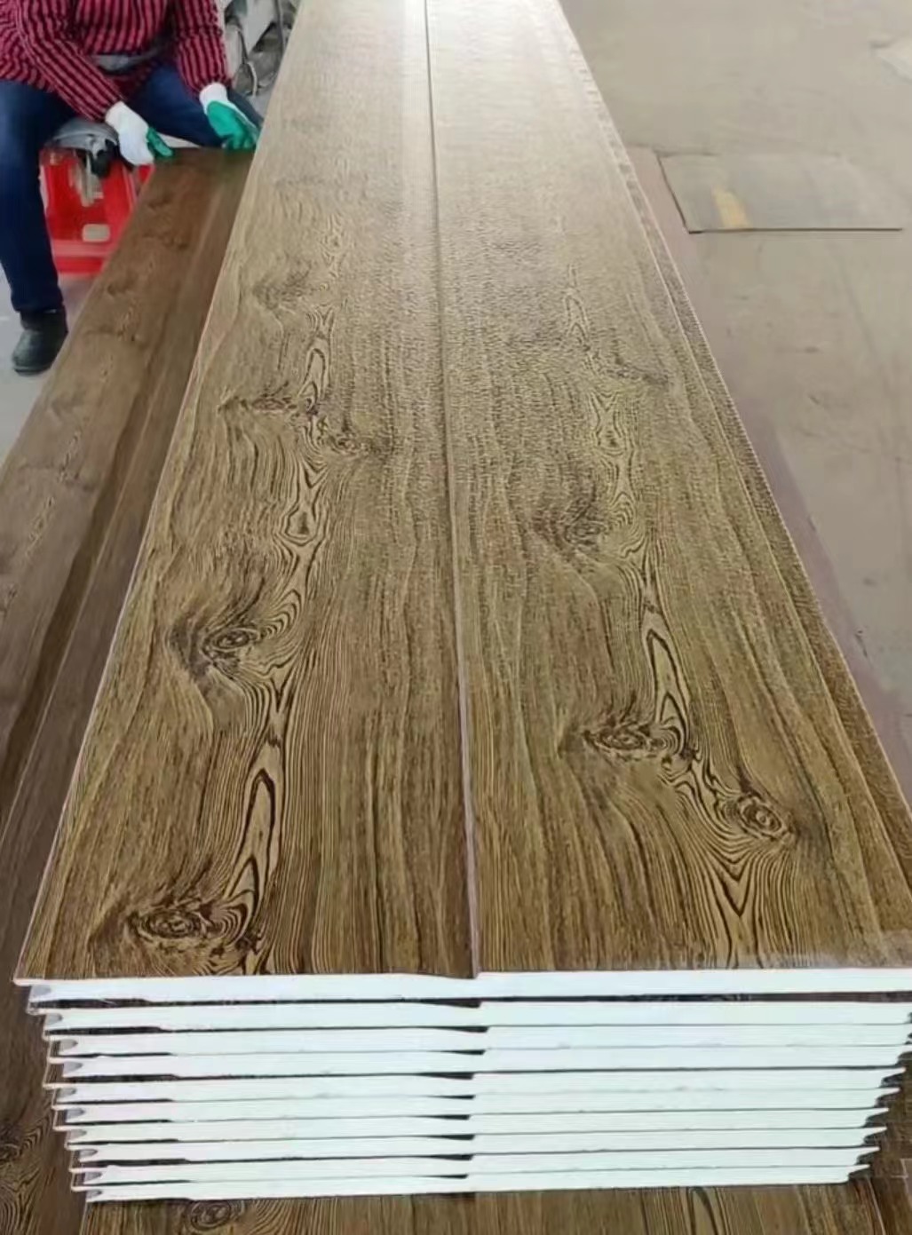 Wood Grain Modern Panel Exterior Siding in Metal Carved Wall Panel