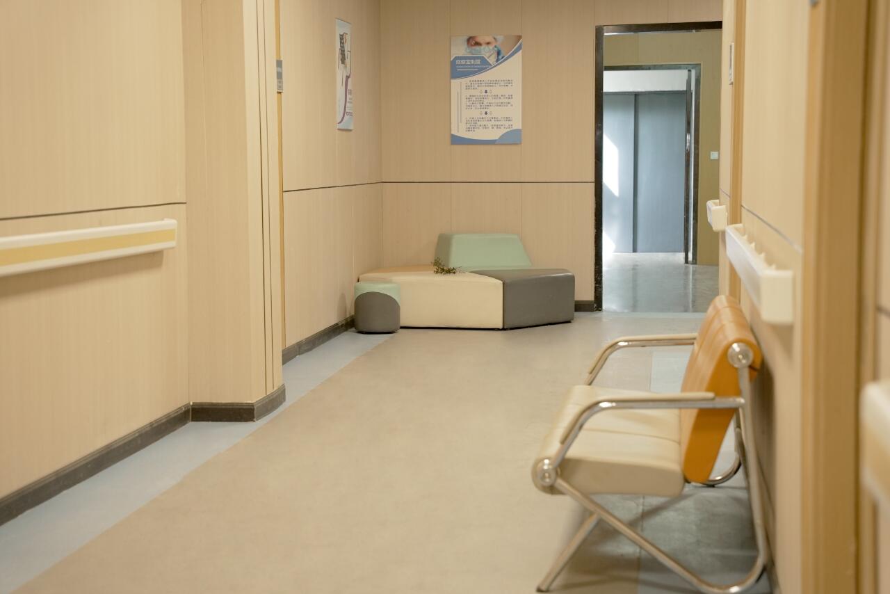 High-Quality PVC Wall Panels for Schools and Shopping Centers