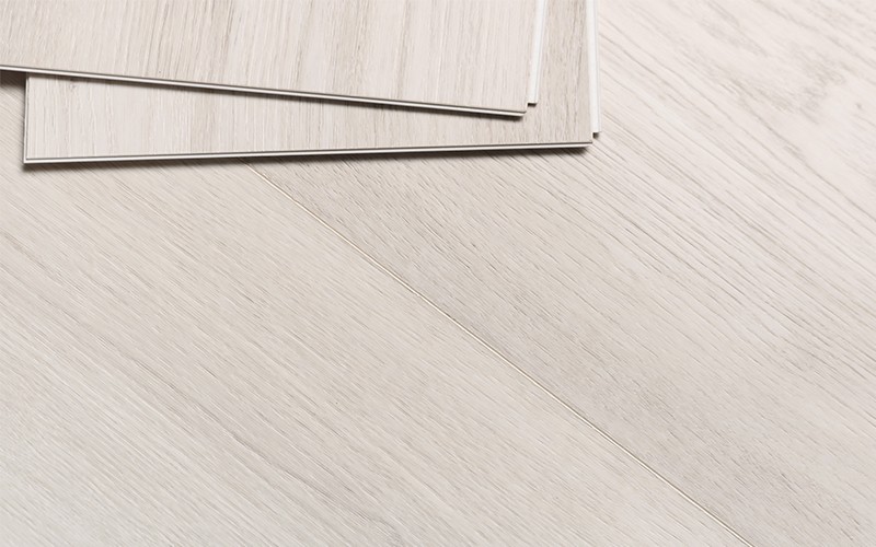 SPC Flooring Is Formaldehyde-free, Easy To Clean, And Moisture-proof, Making It Ideal for Living Room Decoration.